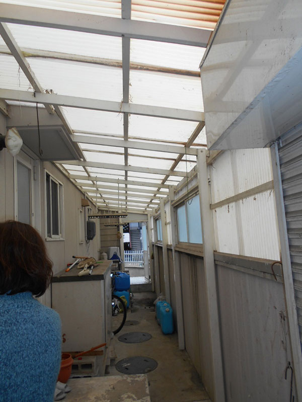 ★ストックヤード波板張替え工事!!