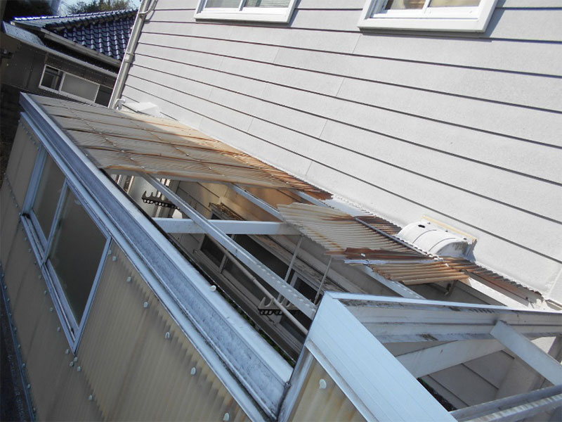 ★ストックヤード波板張替え工事!!