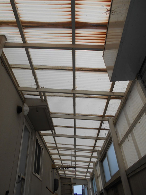 ★ストックヤード波板張替え工事!!