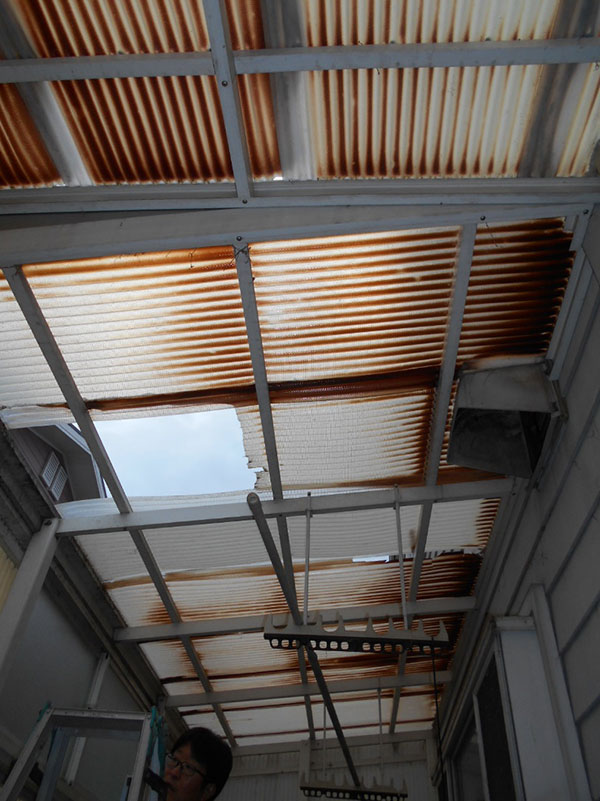 ★ストックヤード波板張替え工事!!