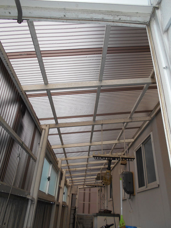 ★ストックヤード波板張替え工事!!