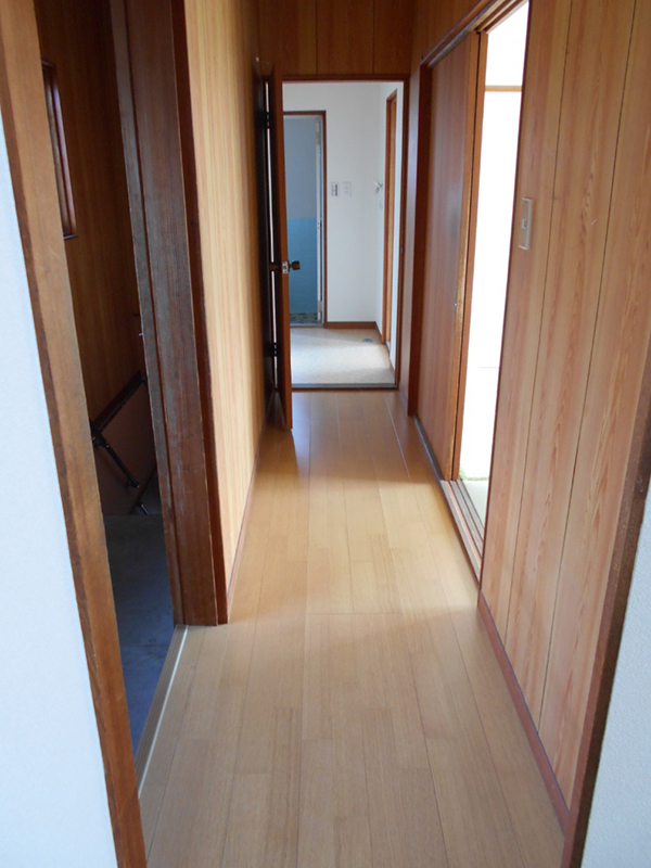 アフター!!(新規のフロア材を施工しました)