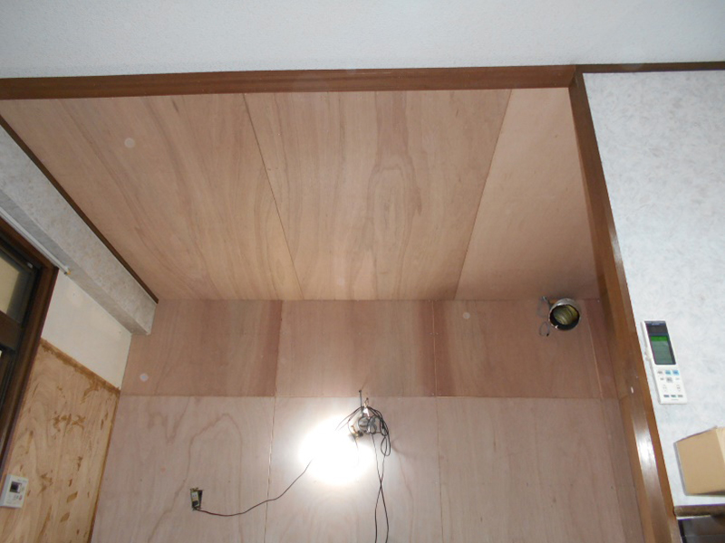 台所＆居間改修工事！！