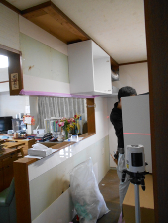 キッチンパネルを施工しました!!