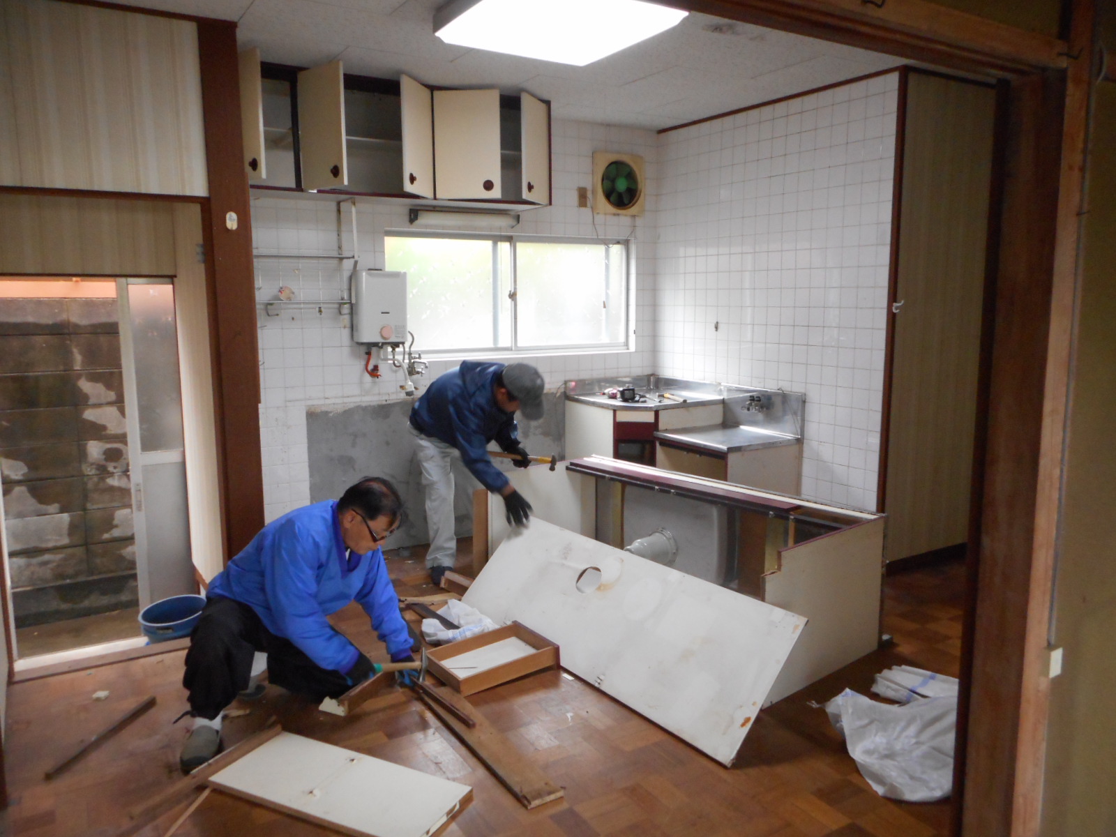 ②既存キッチン解体